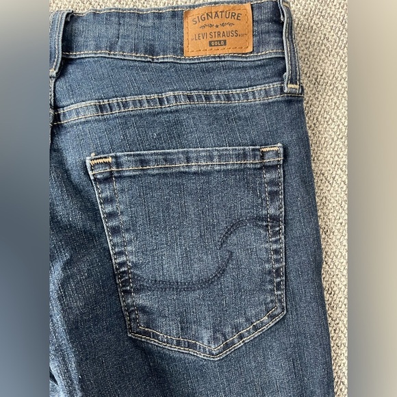 Levis Signature Midrise Bootcut Jeans Dark Indigo W26 - Picture 7 of 14